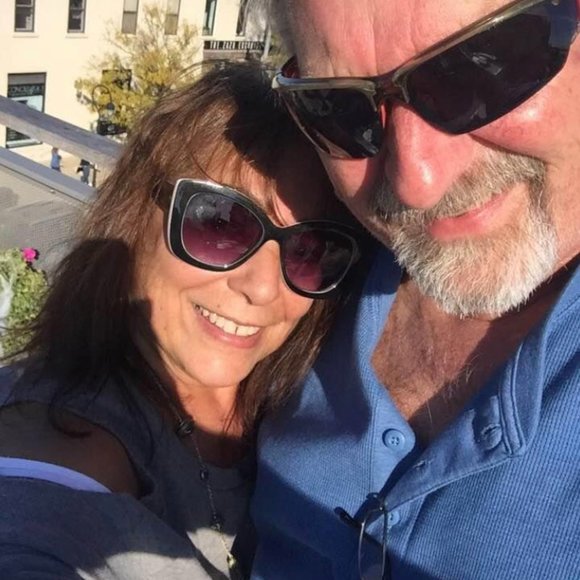 Meet your Posher's. Ellen & Brian - Picture 4 of 5